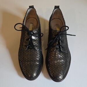 Louise Et Cie Lo-Fenn Metallic Gold/Black Lace Up Oxfords/Brogues, Size 10M